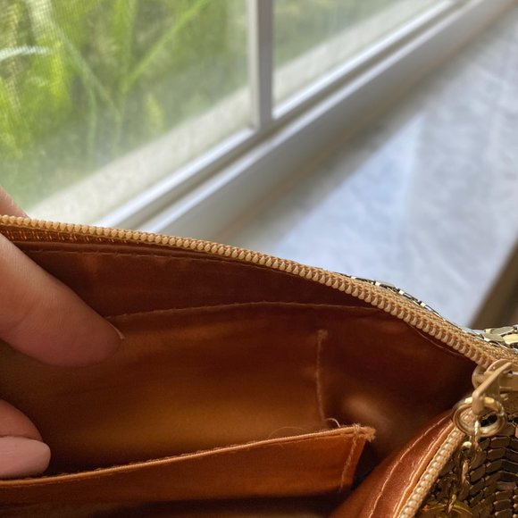 Vintage Lyrella Brand Gold Tone Mesh Metal Snake Chain Strap Purse/Handbag 1940' - Picture 10 of 12